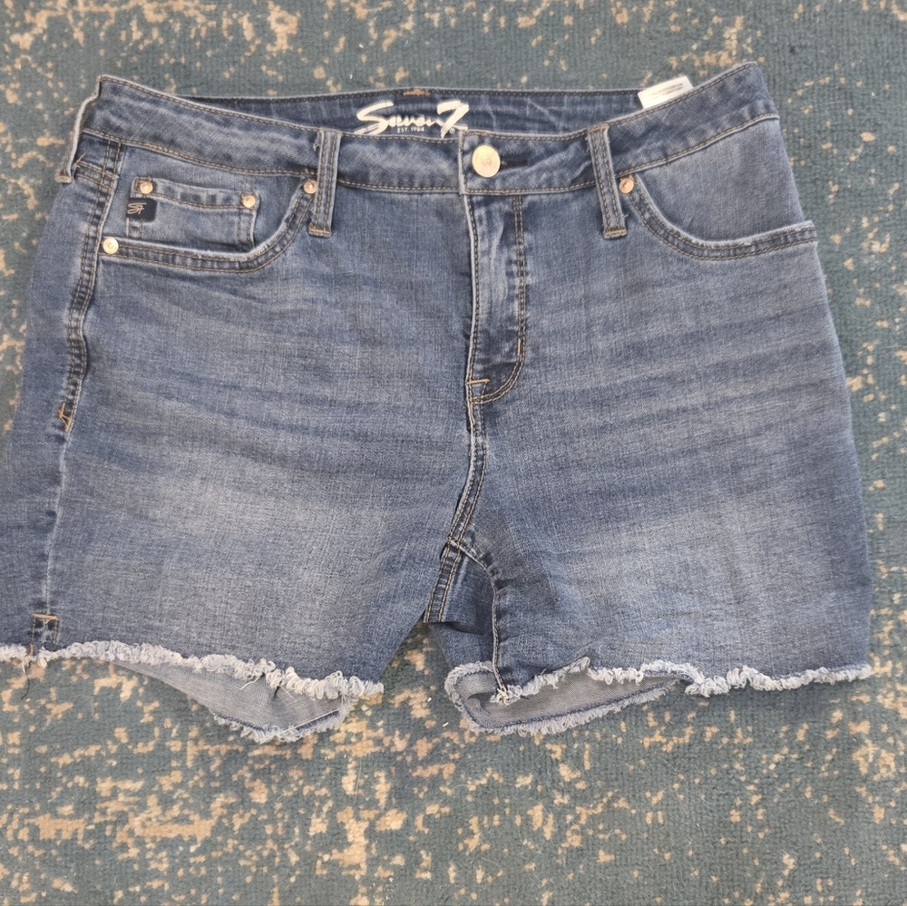 Seven7 Women's Frayed Hem Jean Shorts - Blue